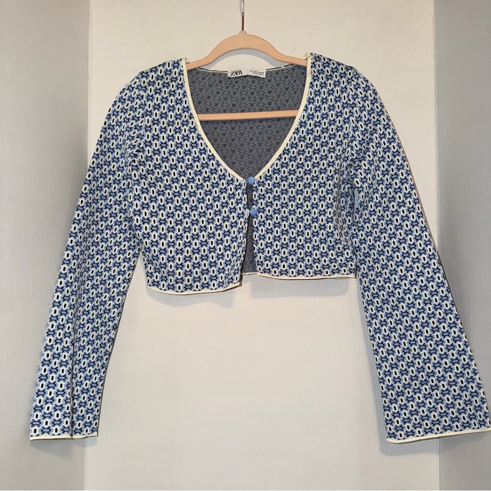 Zara Navy and Cream Cropped Bell Sleeve Cardigan
